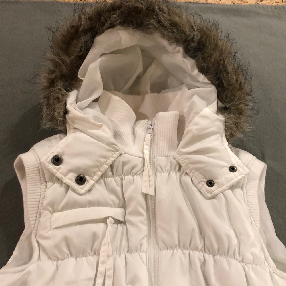 NEW LOOK White vest